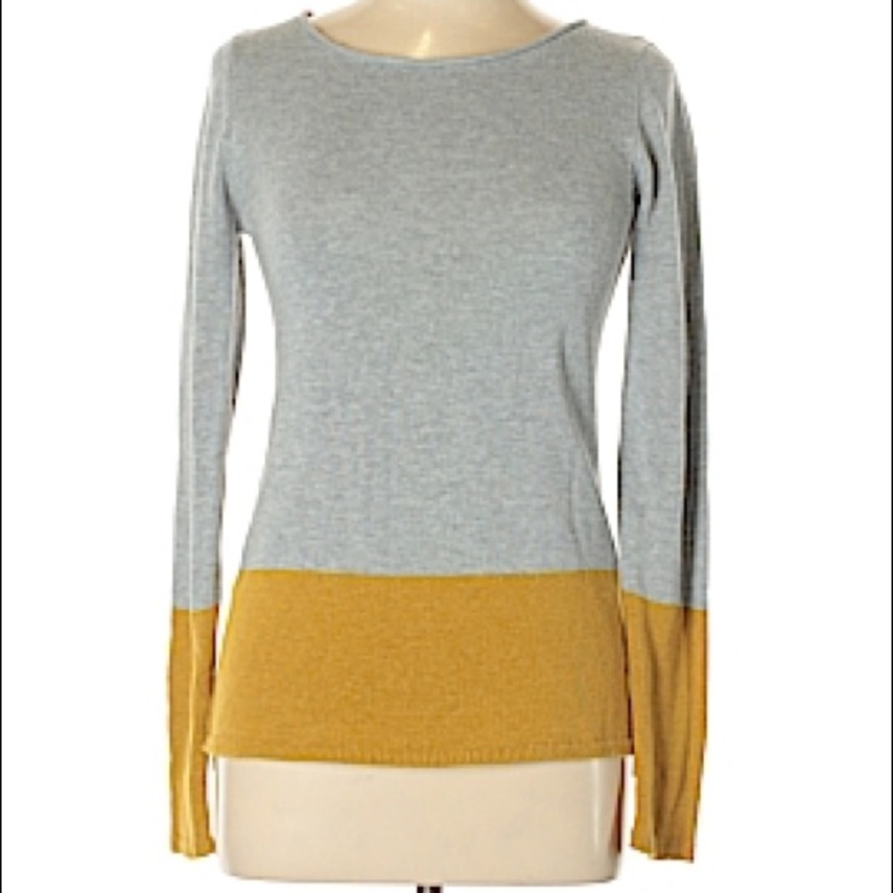 Old Navy Sweater
